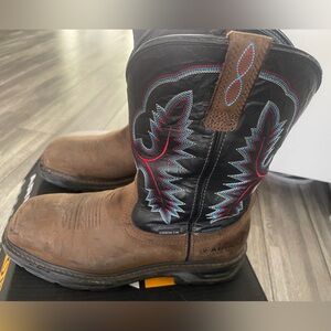 Ariat work boots. Size 10 EE. Composite toe, waterproof.